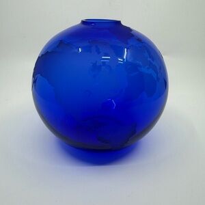 Silverstri Mouth Blown Blue Etched Globe World Vase